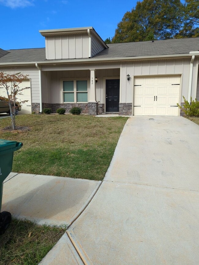 142 Cypress Oak Trail NW