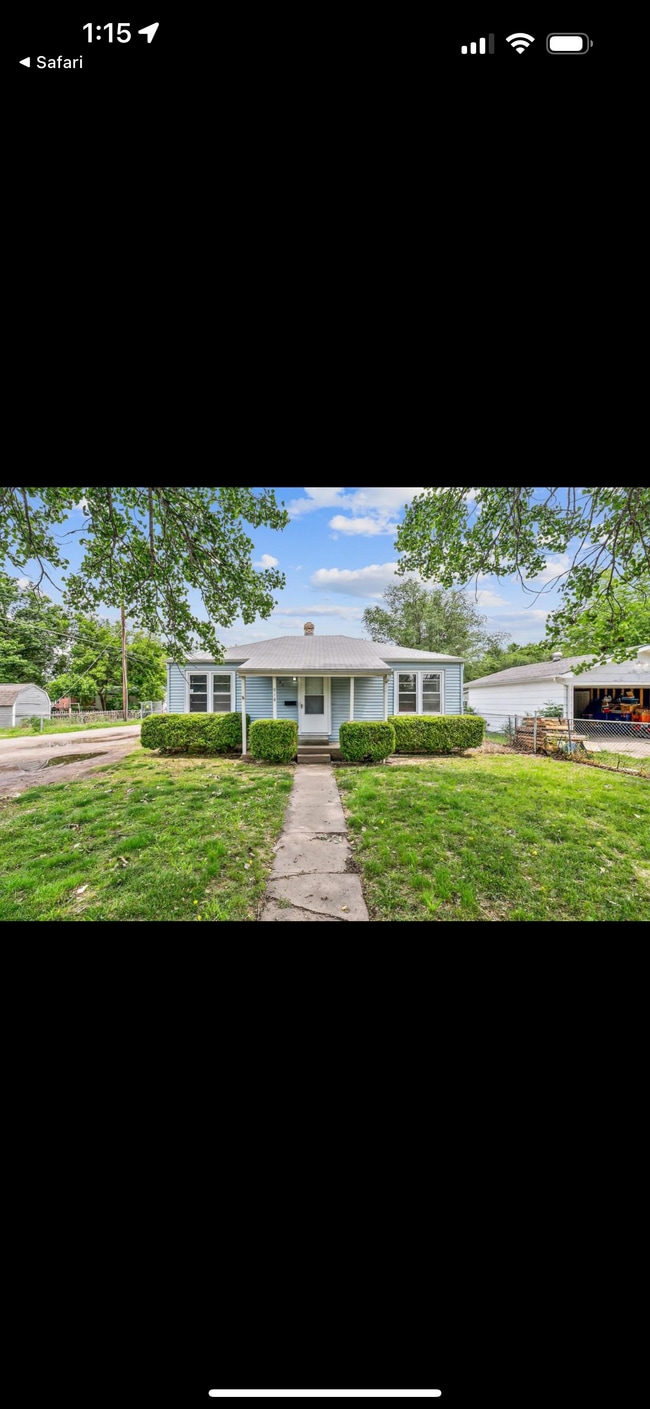 property at 918 S Bonn Ave