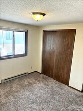 4918 Basswood Dr in Loveland, CO - Foto de edificio - Building Photo