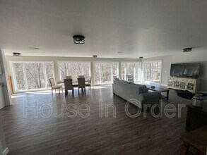 87 Medley Dr in Waynesville, NC - Building Photo - Building Photo