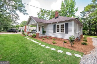1235 S Madison Ave in Monroe, GA - Building Photo - Building Photo