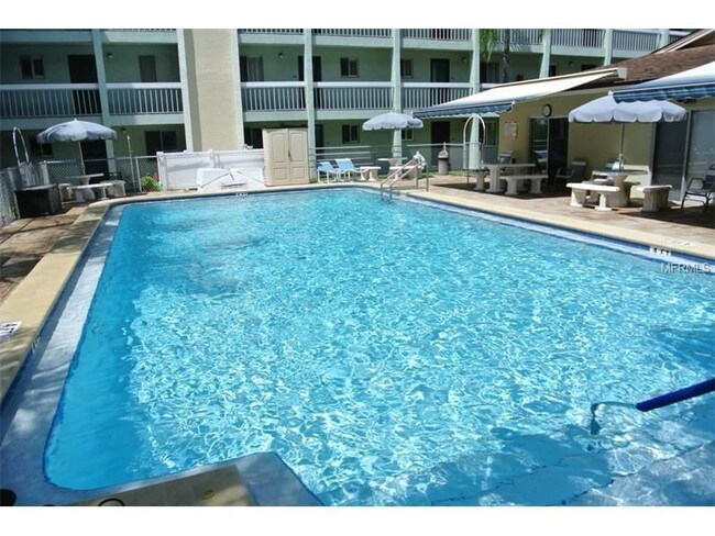 801 83rd Ave N-Unit -516 in St. Petersburg, FL - Building Photo - Building Photo