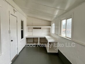 647 Cedar St in Elko, NV - Building Photo - Building Photo