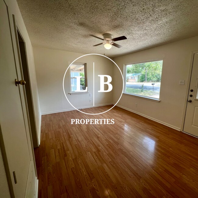 414 S 7th St in Copperas Cove, TX - Foto de edificio - Building Photo
