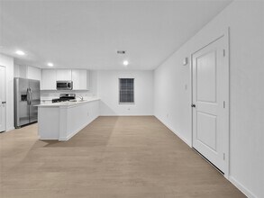 3054 Mallorca Dr in Conroe, TX - Building Photo - Building Photo