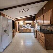 10364 County Rd 17 SE in Delano, MN - Building Photo - Building Photo