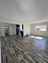 9023 Campo Rd, Unit D in Spring Valley, CA - Building Photo