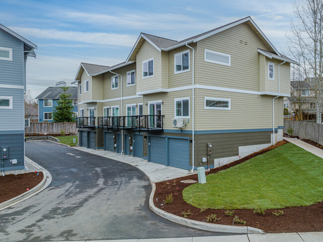 Britton Loop Townhomes in Bellingham, WA - Foto de edificio - Building Photo