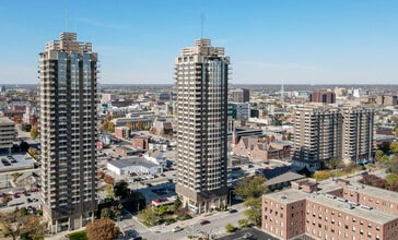 Riley Towers in Indianapolis, IN - Building Photo - Building Photo