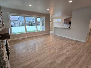 8119 N Austin Rd in Spokane, WA - Building Photo - Building Photo