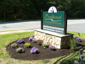 2100 Phillips Rd, Unit 33 in New Bedford, MA - Building Photo