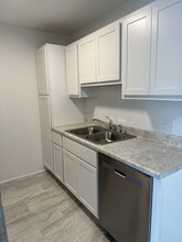 15B E Dundee Quarter Dr in Palatine, IL - Building Photo - Building Photo