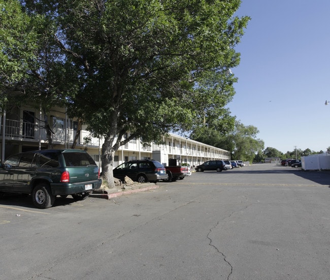 Mark IV Apartments in Salt Lake City, UT - Building Photo - Building Photo