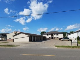 4960 Service Dr, Unit 302 in Winona, MN - Building Photo