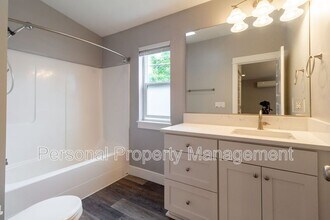 209 W 30th St in Vancouver, WA - Building Photo - Building Photo