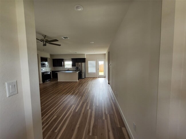 1605 La Delle St in Wharton, TX - Building Photo - Building Photo