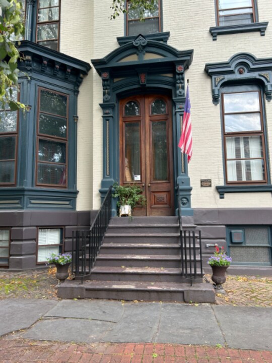 111 Union St in Schenectady, NY - Foto de edificio