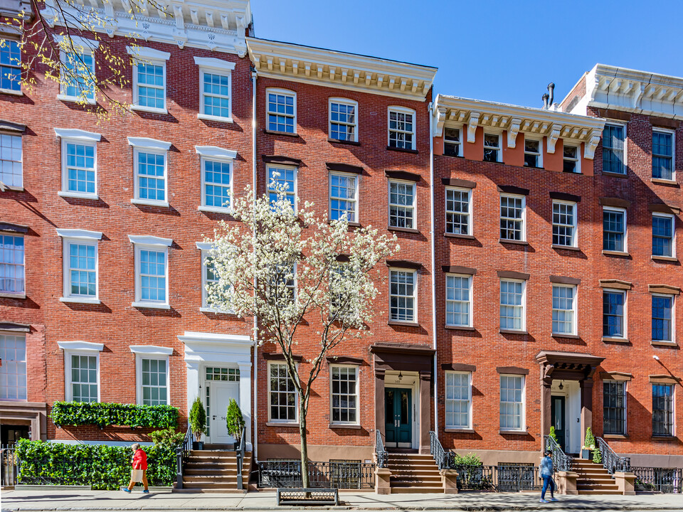 148 Waverly Pl in New York, NY - Foto de edificio