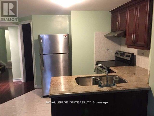 99 Doubtfire Crescent in Markham, ON - Building Photo - Building Photo