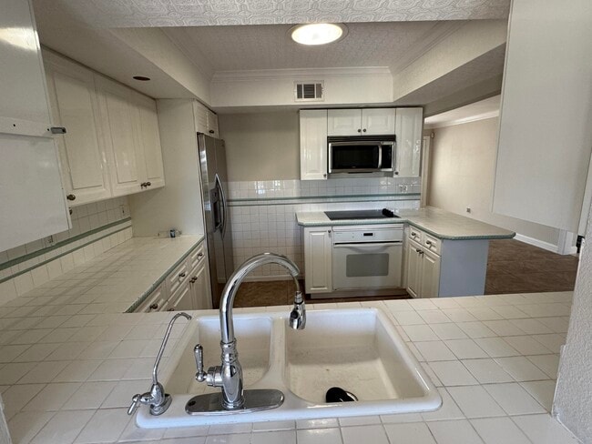 349 NE 31st St in Boca Raton, FL - Building Photo - Building Photo