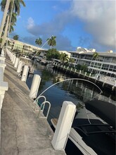 3051 NE 47th Ct, Unit 107 in Fort Lauderdale, FL - Foto de edificio - Building Photo
