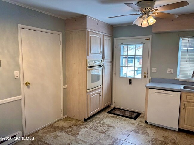 802B Balmoral Ct in Lakewood, NJ - Building Photo - Building Photo