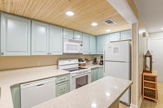 623 Bayou Dr in Miramar Beach, FL - Building Photo - Building Photo