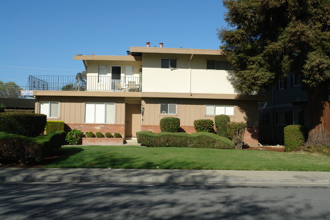 313 Dunster Dr in Campbell, CA - Building Photo - Building Photo