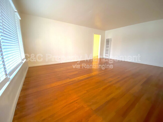 429 Reindollar Ave in Marina, CA - Building Photo - Building Photo