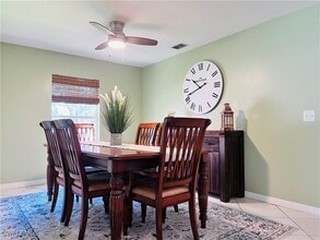 8073 Panther Trail in Naples, FL - Foto de edificio - Building Photo