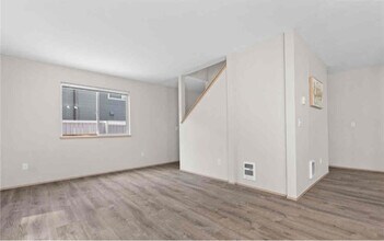 3615 Auburn Way S in Auburn, WA - Building Photo - Building Photo