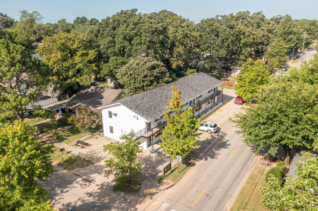 MF-12-The Azalea Apartments in Fort Smith, AR - Foto de edificio - Building Photo