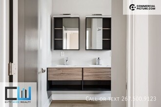 3202 Capri Dr in Philadelphia, PA - Building Photo - Building Photo