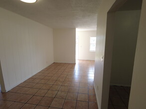 1345 NW 8th Ave in Fort Lauderdale, FL - Foto de edificio - Building Photo