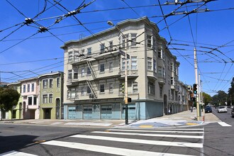 2950 Fulton St in San Francisco, CA - Building Photo - Building Photo