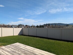 475 Triple Creek Dr in Kalispell, MT - Building Photo - Building Photo