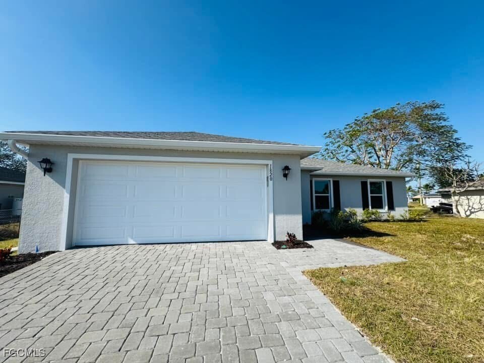1820 NE 7th Pl in Cape Coral, FL - Building Photo