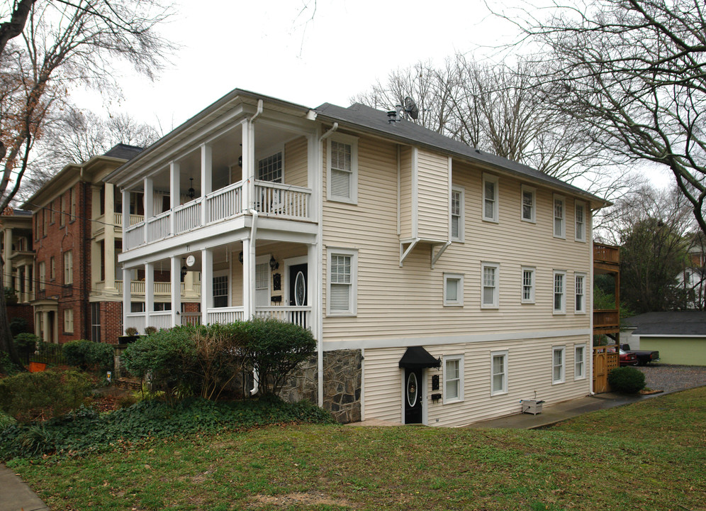 The Savannah in Atlanta, GA - Building Photo