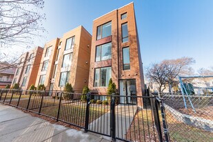 3514 N Sacramento Ave in Chicago, IL - Building Photo