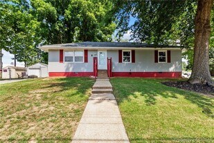 2 Prince Edward Cir in Newport News, VA - Building Photo