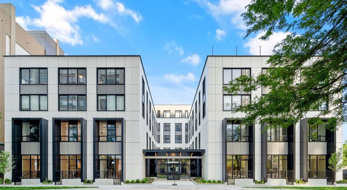 5440 N Sheridan Rd in Chicago, IL - Foto de edificio