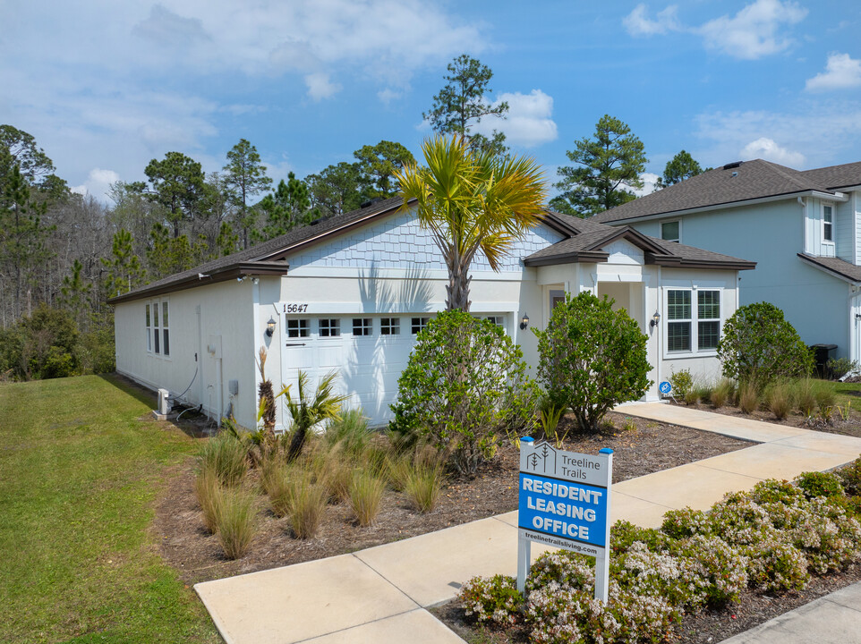 Treeline Trails in Jacksonville, FL - Building Photo