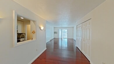 25 Greentree Ln in Weymouth, MA - Building Photo - Building Photo