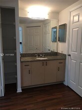 2445 Centergate Dr-Unit -203 in Miramar, FL - Building Photo - Building Photo