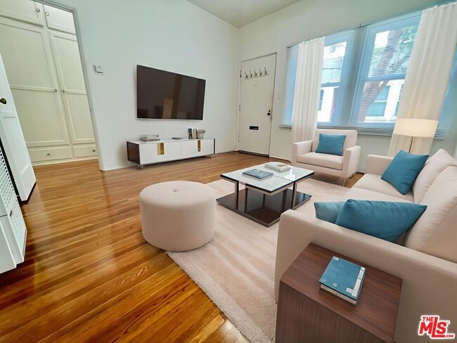 property at 2616 Santa Monica Blvd
