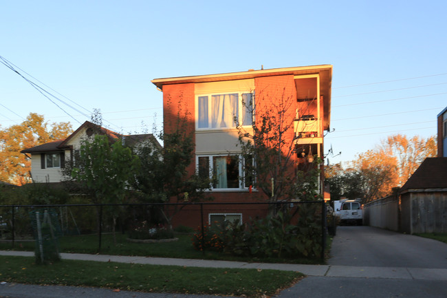 394 Southill Dr in Kitchener, ON - Building Photo - Primary Photo