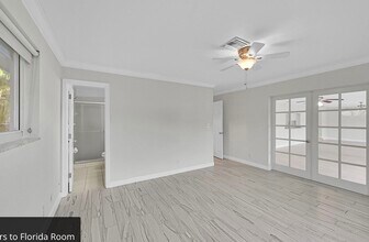 211 SE 9th Ct in Pompano Beach, FL - Foto de edificio - Building Photo