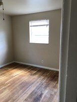 1064 Anderson Ferry Rd, Unit 2 in Cincinnati, OH - Building Photo