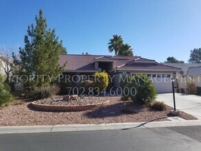 5420 Singing Hills Dr in Las Vegas, NV - Building Photo - Building Photo