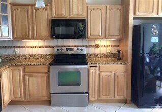 2127 Rj Cir in Kissimmee, FL - Building Photo - Building Photo